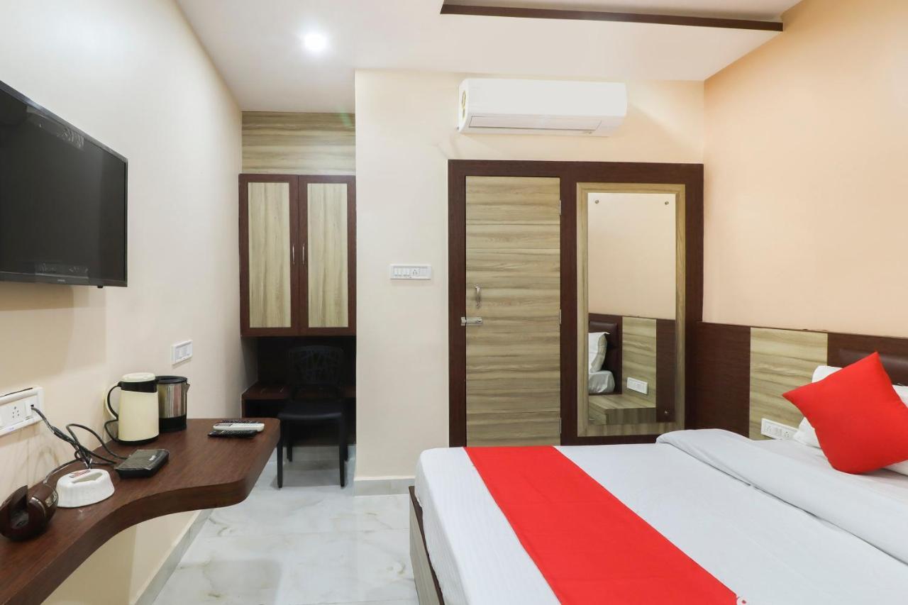 Capital O Hotel 7Th Heaven Jamshedpur Extérieur photo